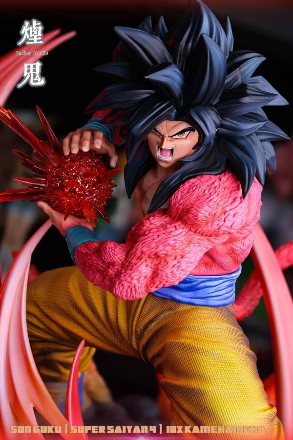 Super Saiyan 4 Goku - Dragon Ball