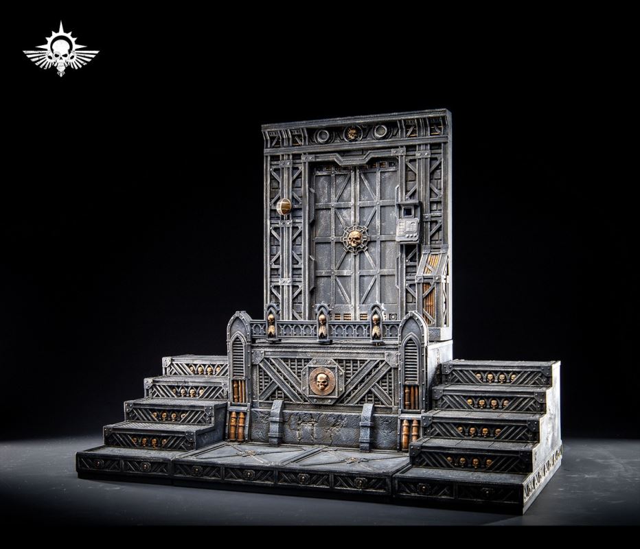 Steel Cast Warhammer Brother Mountain Base (Hive City Version)