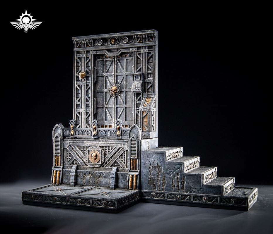 Steel Cast Warhammer Brother Mountain Base (Hive City Version)