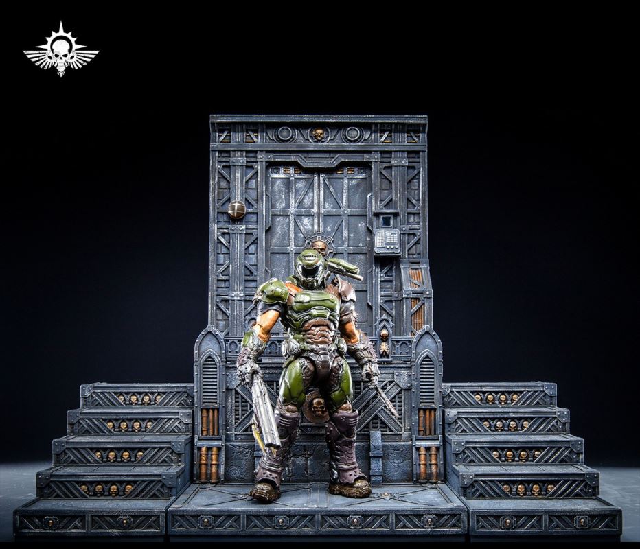 Steel Cast Warhammer Brother Mountain Base (Hive City Version)