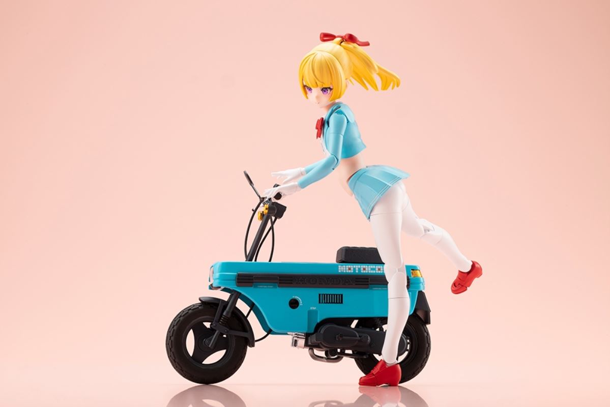Megami Device USTER DOLL Night Alice with Honda AB12 Motocompo