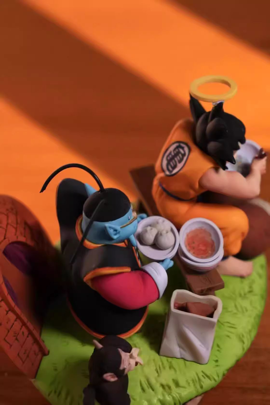 Eating King Kai and Son Goku - Dragon Ball