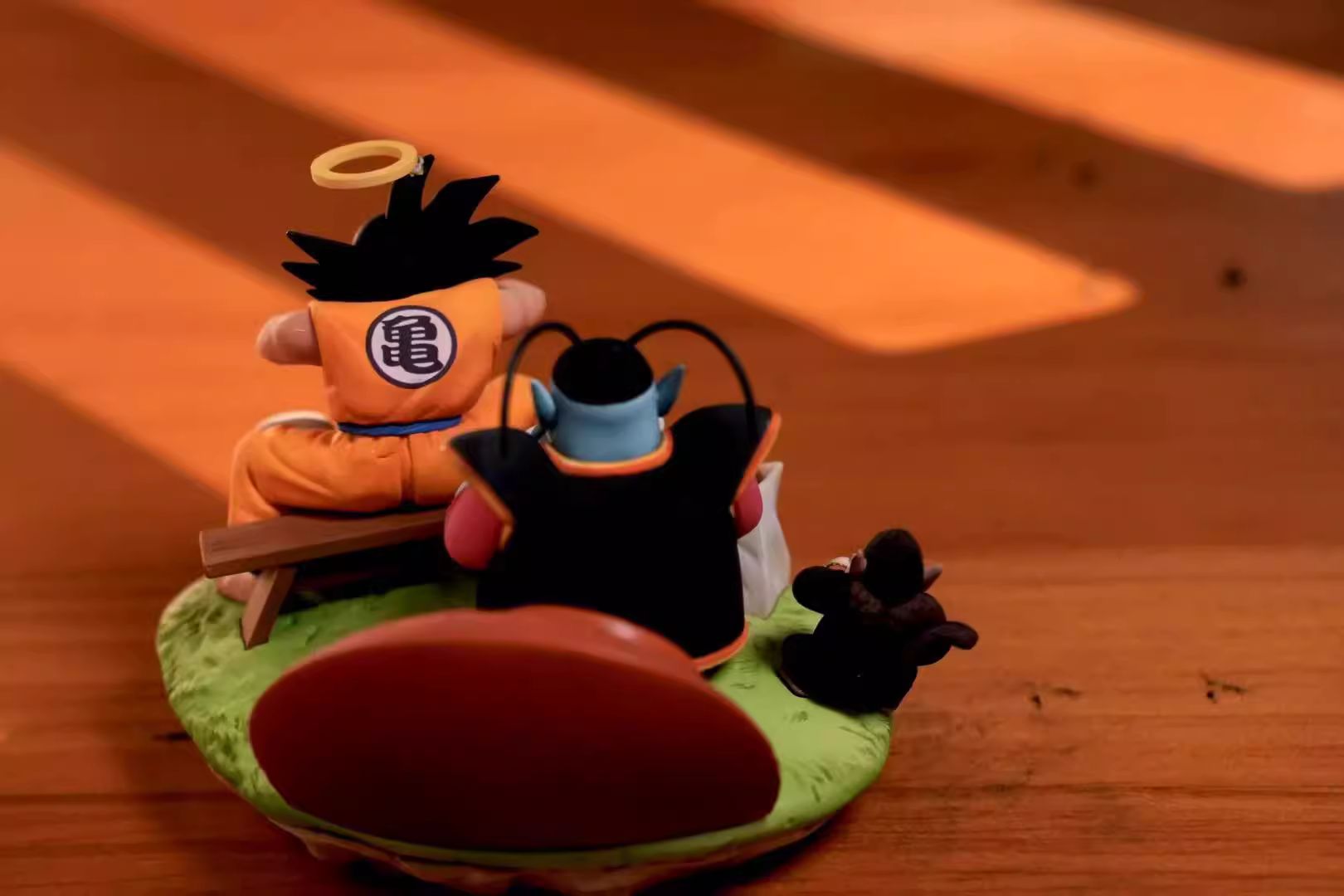 Eating King Kai and Son Goku - Dragon Ball