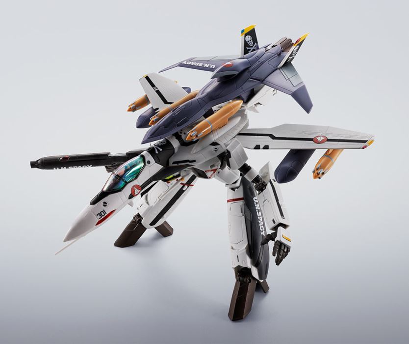 HI-METAL R VF-0S Phoenix (Roy Fokker) + QF-2200D-B GostReference