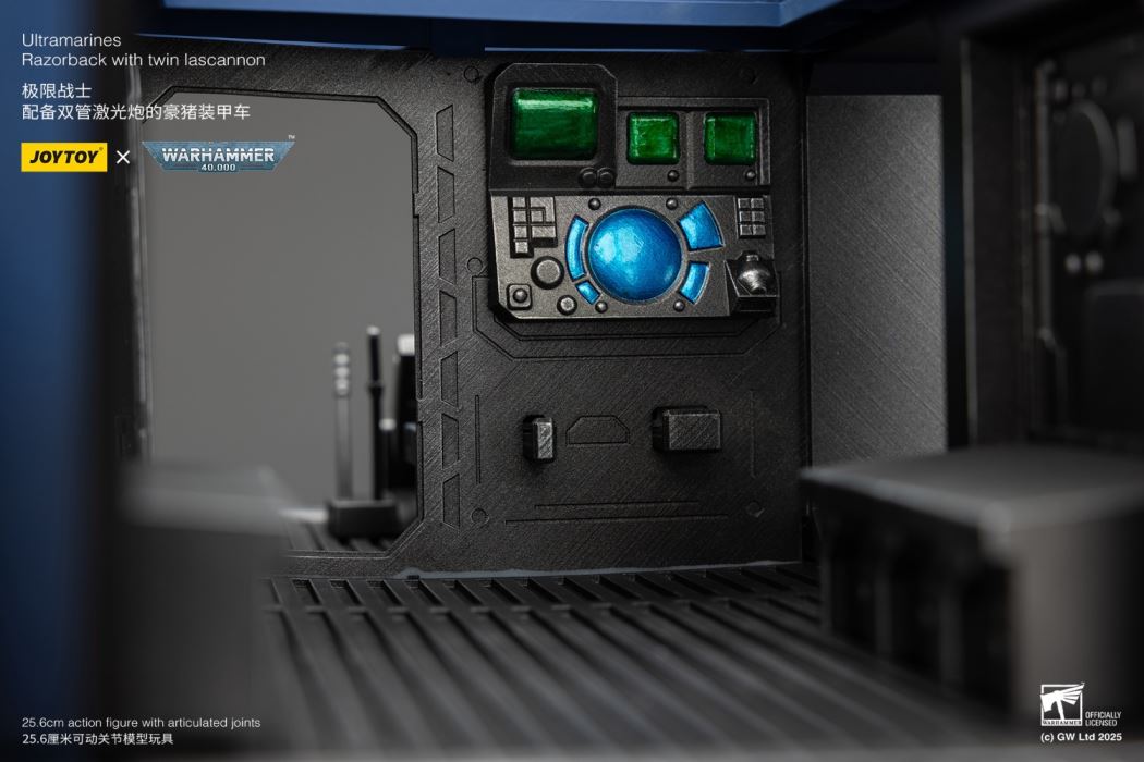 Model Collage Tool Kit & 1/18 Blood Angels Captain/Blood Priest/Ultramarines Porcupine Armored Vehicle