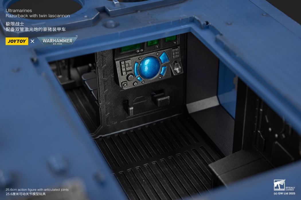 Model Collage Tool Kit & 1/18 Blood Angels Captain/Blood Priest/Ultramarines Porcupine Armored Vehicle