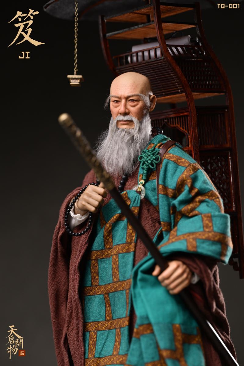 Xuan Zang Carrying Books