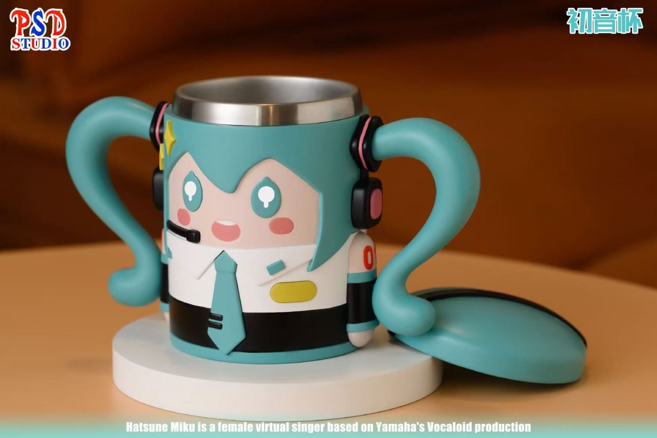 Hatsune Miku water cup