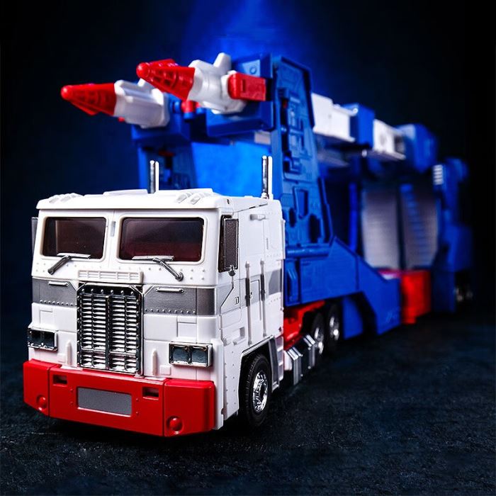 Ultra Magnus Transformable Toy - Transformers [THF-04]