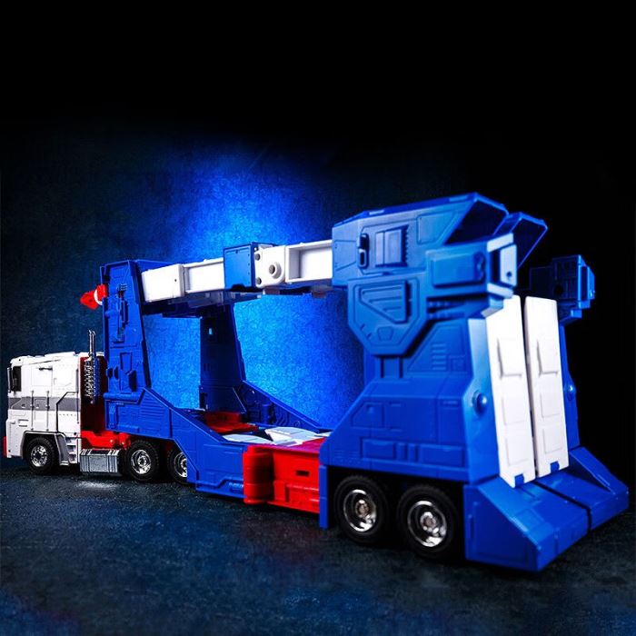 Ultra Magnus Transformable Toy - Transformers [THF-04]