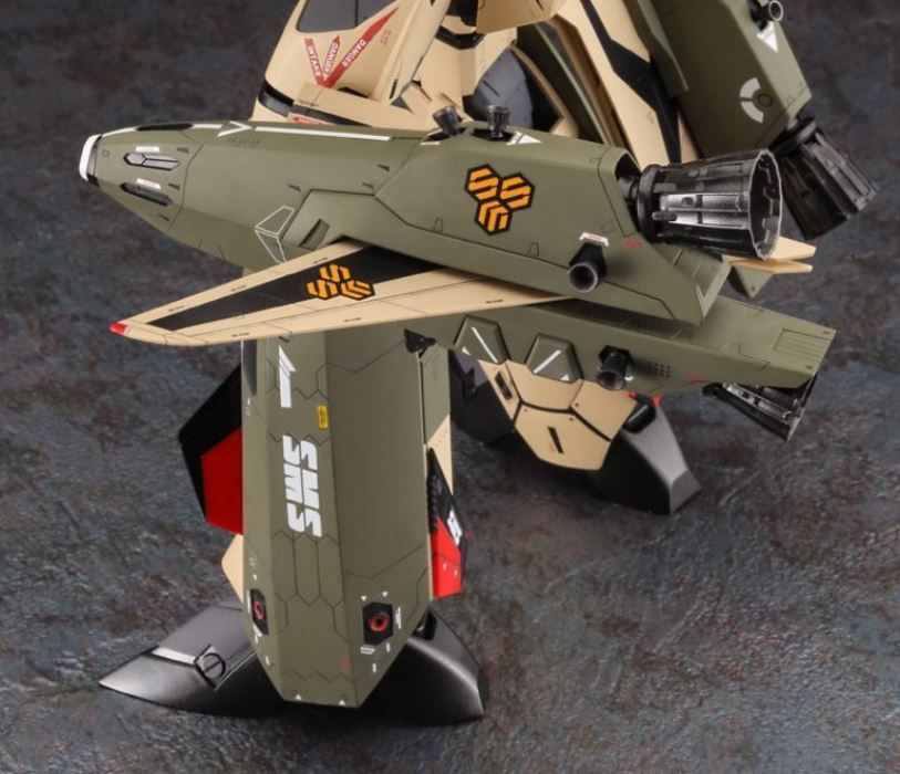 VF-19EF/A Battroid Isamu Special Macross F