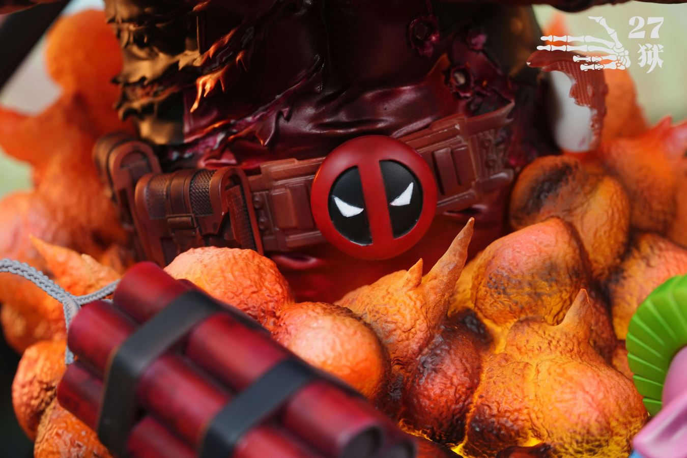 DeadPool Bust 1/3
