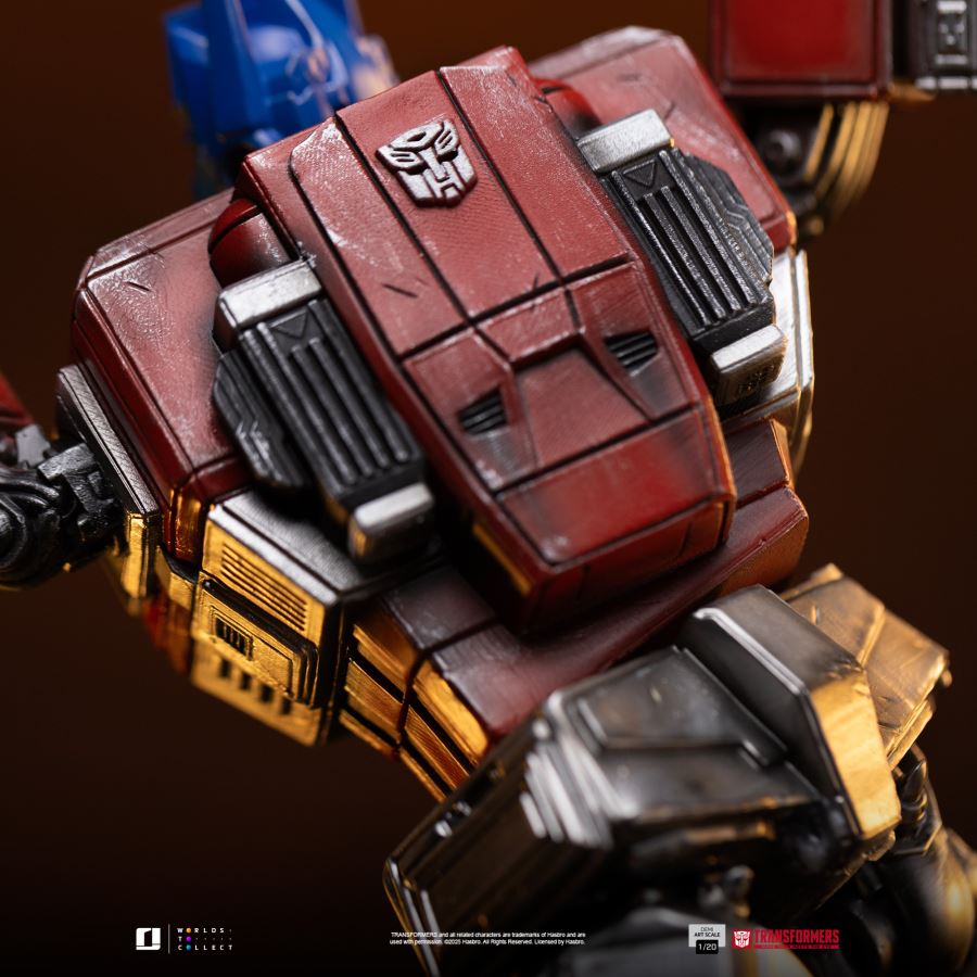 Optimus Prime - Transformer Demi Scale 1/20