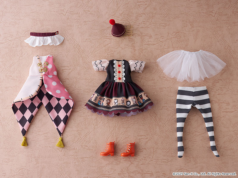 Near Harmonia Sentimental Circus