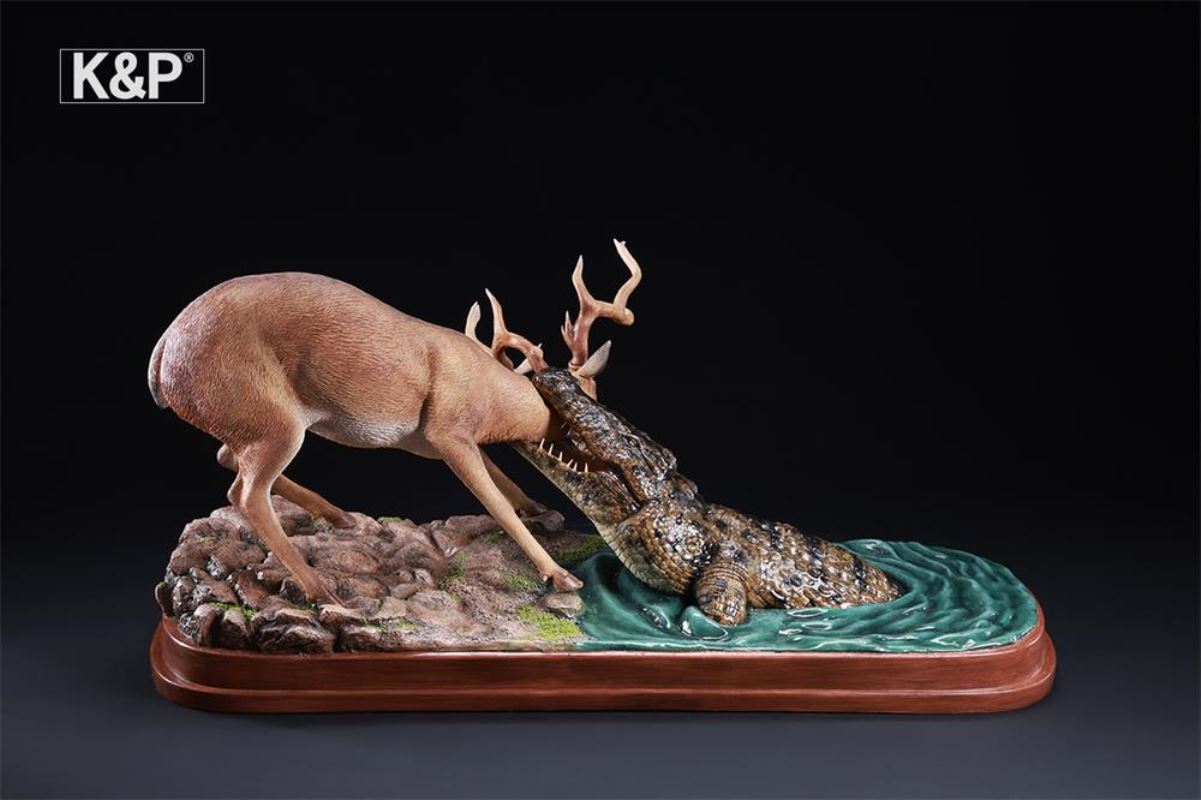 Deer & Crocodile Animal Trendy - the line between life and death