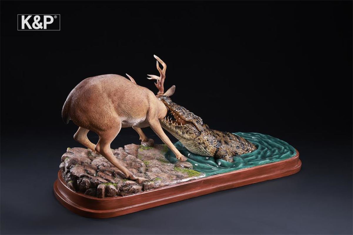 Deer & Crocodile Animal Trendy - the line between life and death