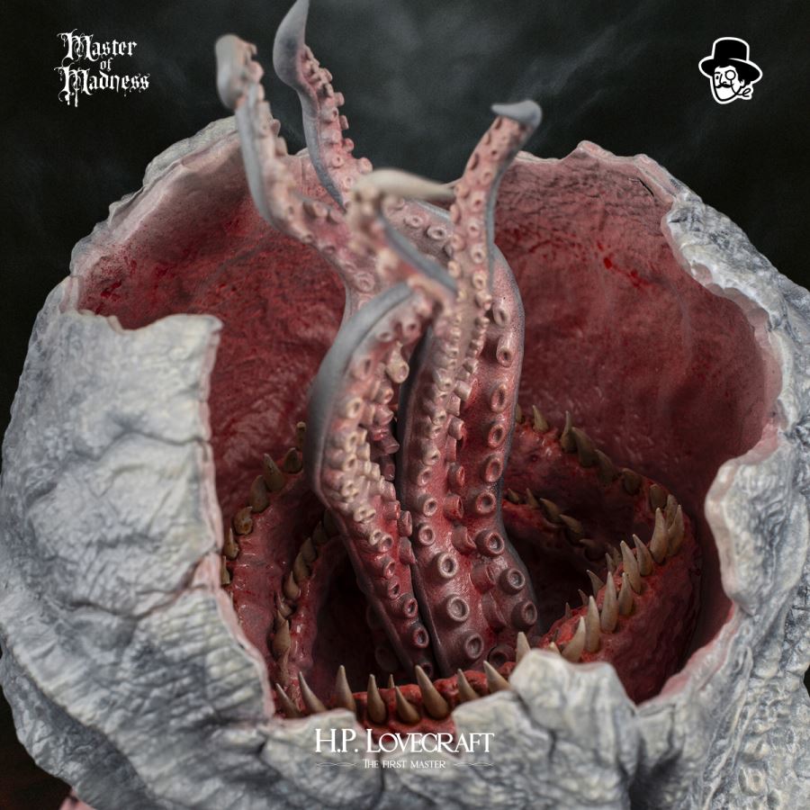 H.P.Lovecraft The First Master and The necronomicon - Master of Madness