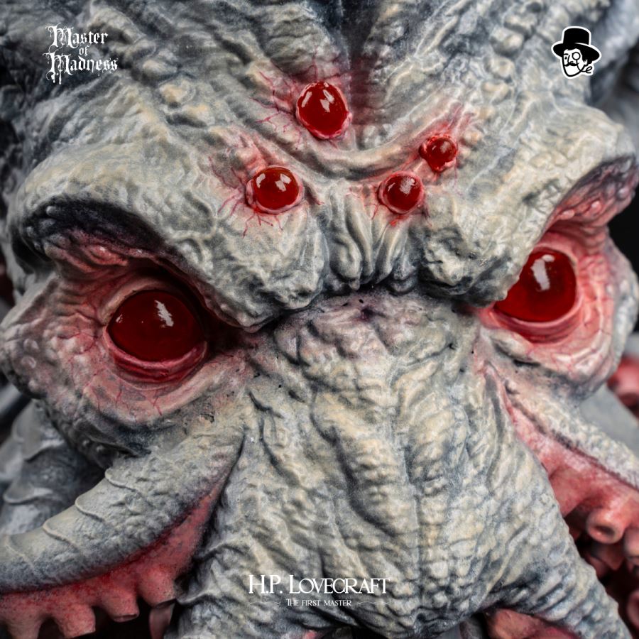 H.P.Lovecraft The First Master and The necronomicon - Master of Madness