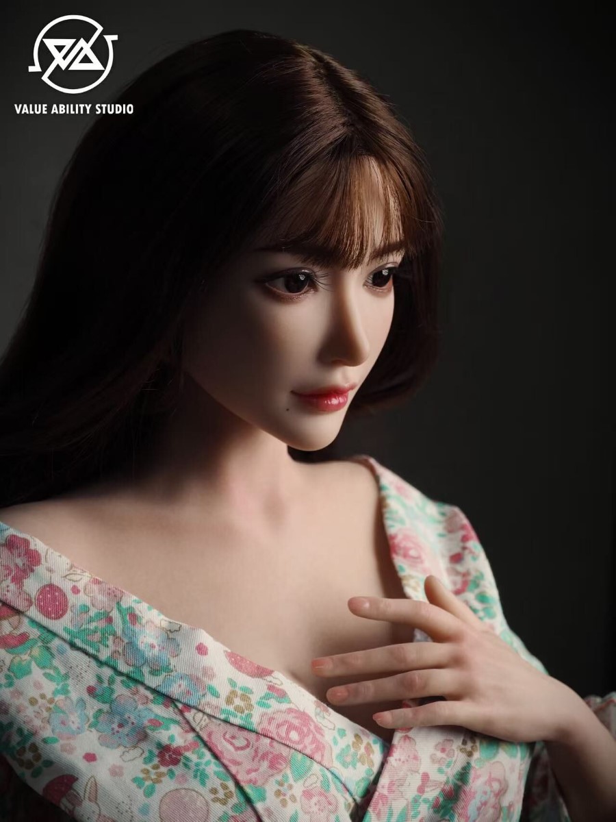 Asuka Kirara Platinum Silicone Action Figure 1/2.5