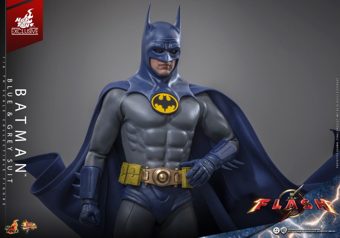 Batman (Blue-Grey Suit) 1/6