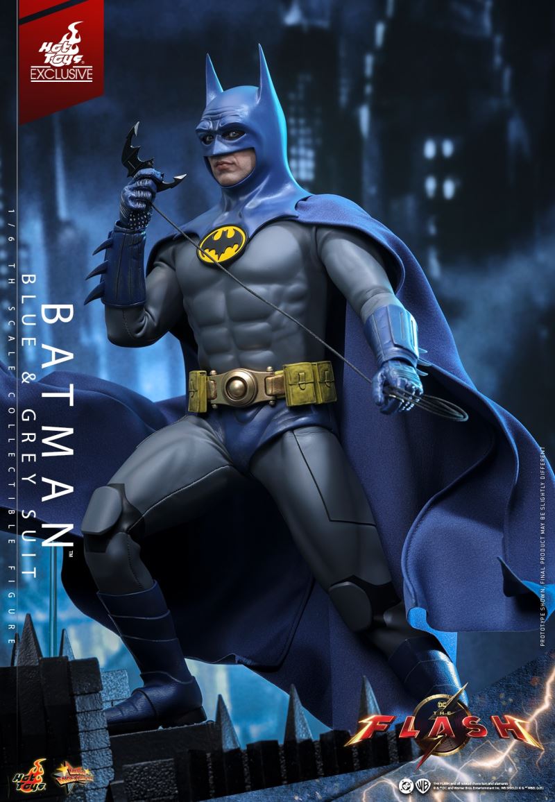 Batman (Blue-Grey Suit) 1/6