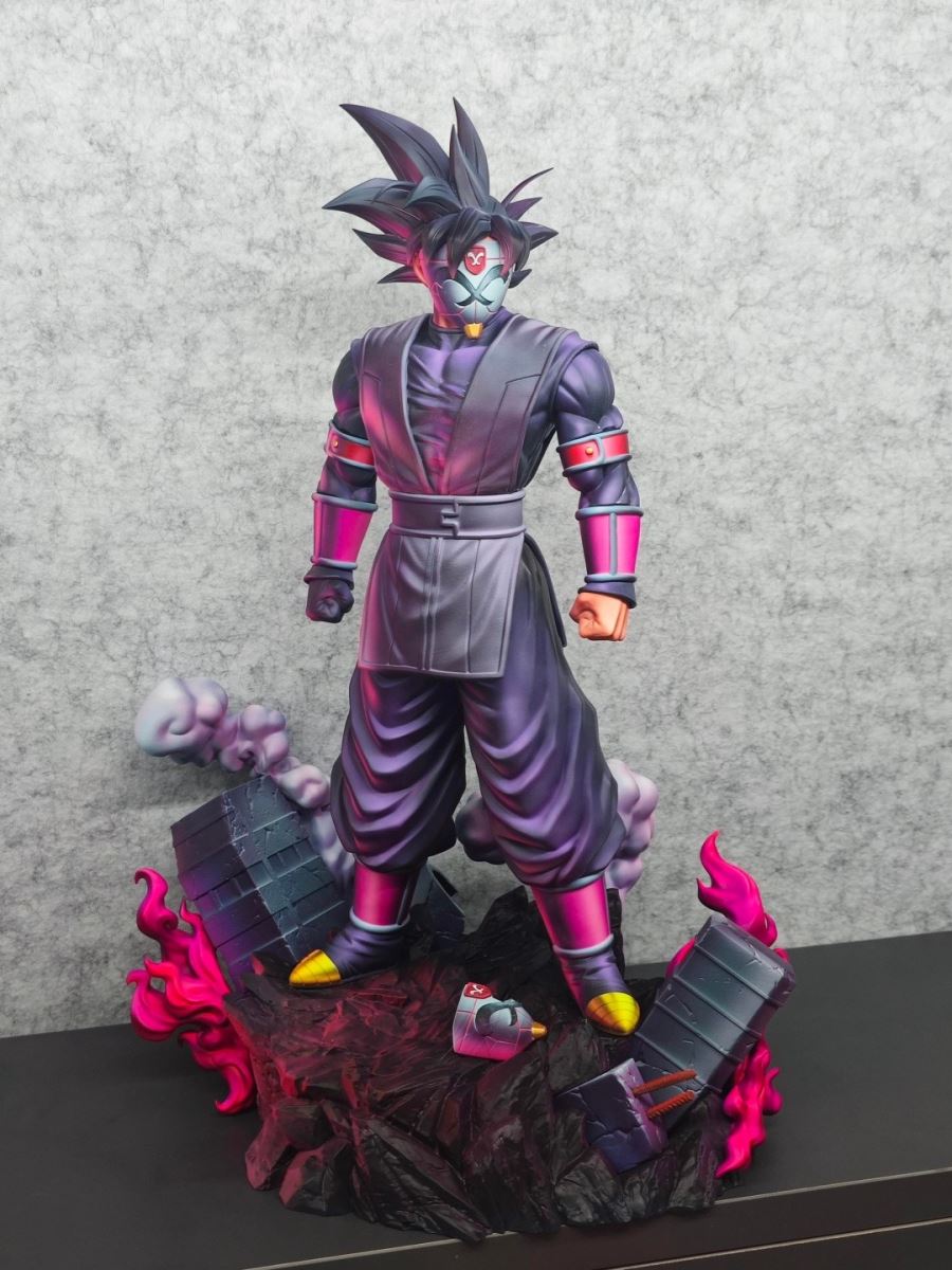 Crimson-Masked Saiyan - Dragon Ball