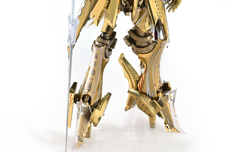 The Five Star Stories MAGNAPALACE The Knight of Gold 1/144