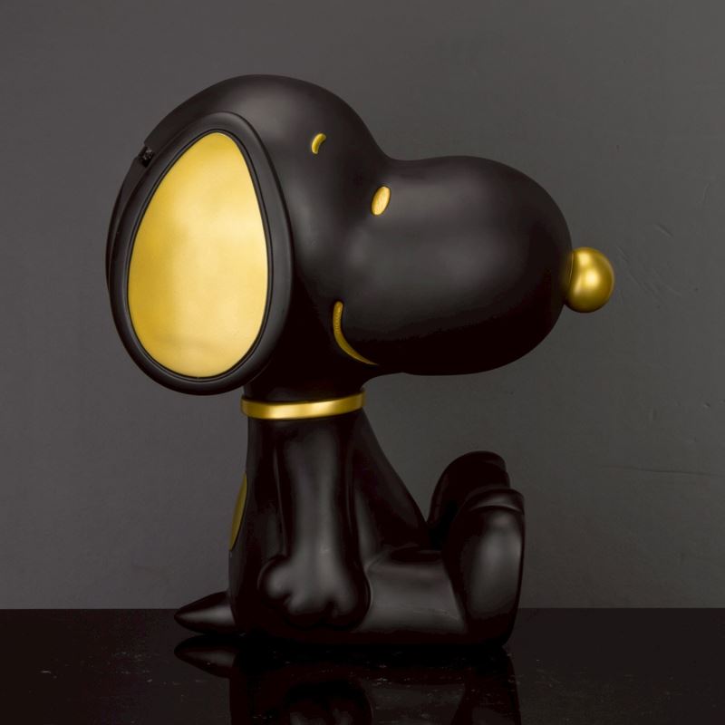 Snoopy Piggy Bank [Black & Gold Version]