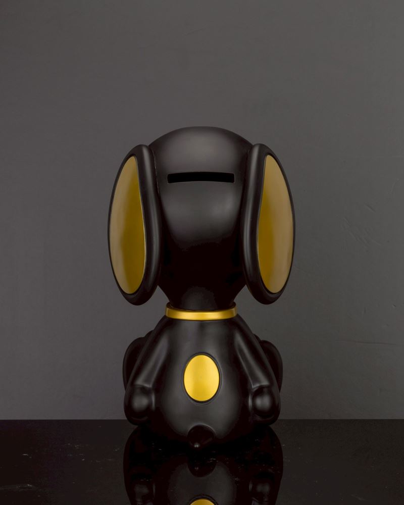 Snoopy Piggy Bank [Black & Gold Version]
