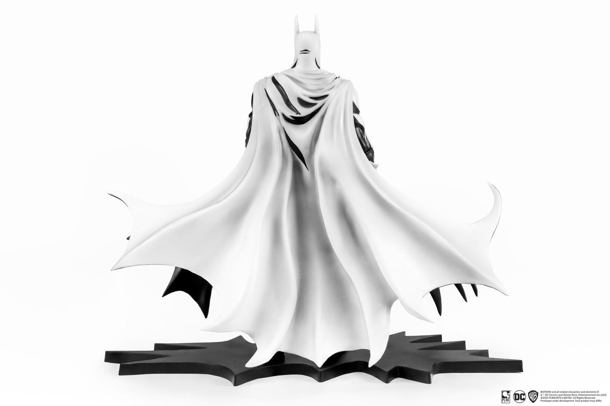 Batman Black & White Version (PX Exclusive)
