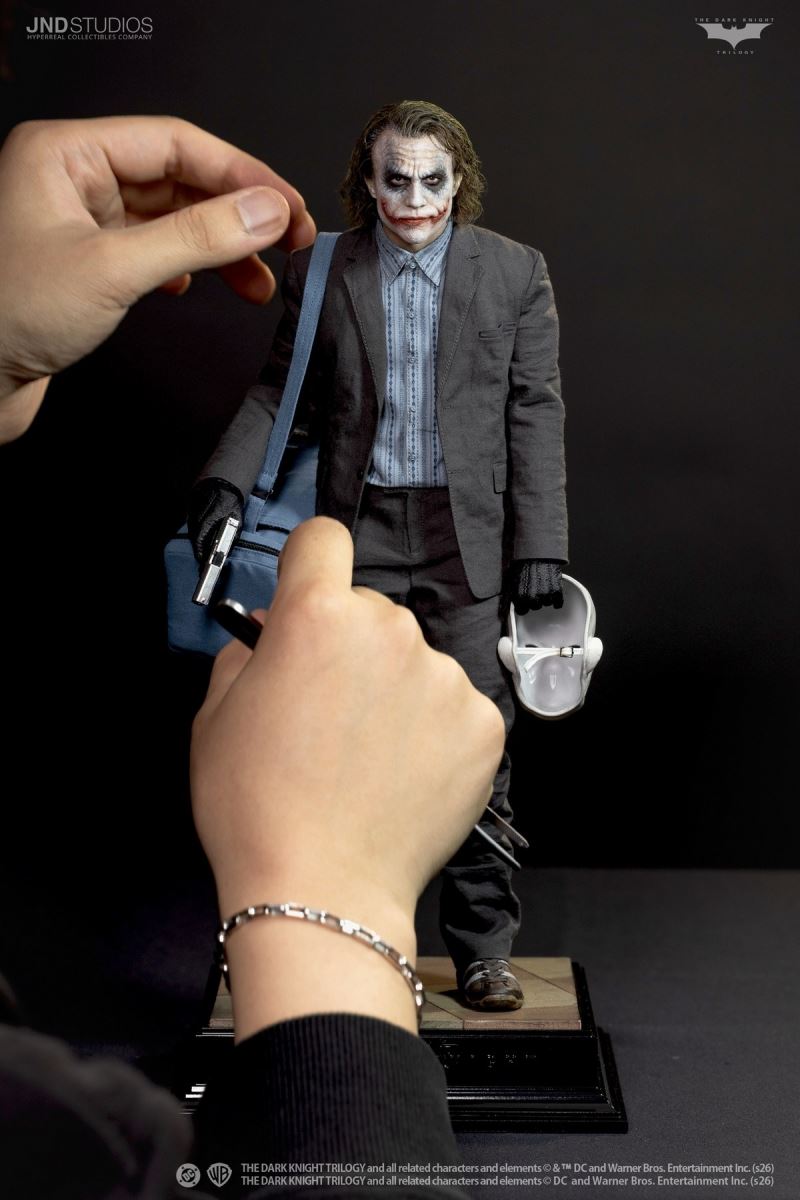 Batman: The Dark Knight - Joker (Bank Robber Edition) 1/6