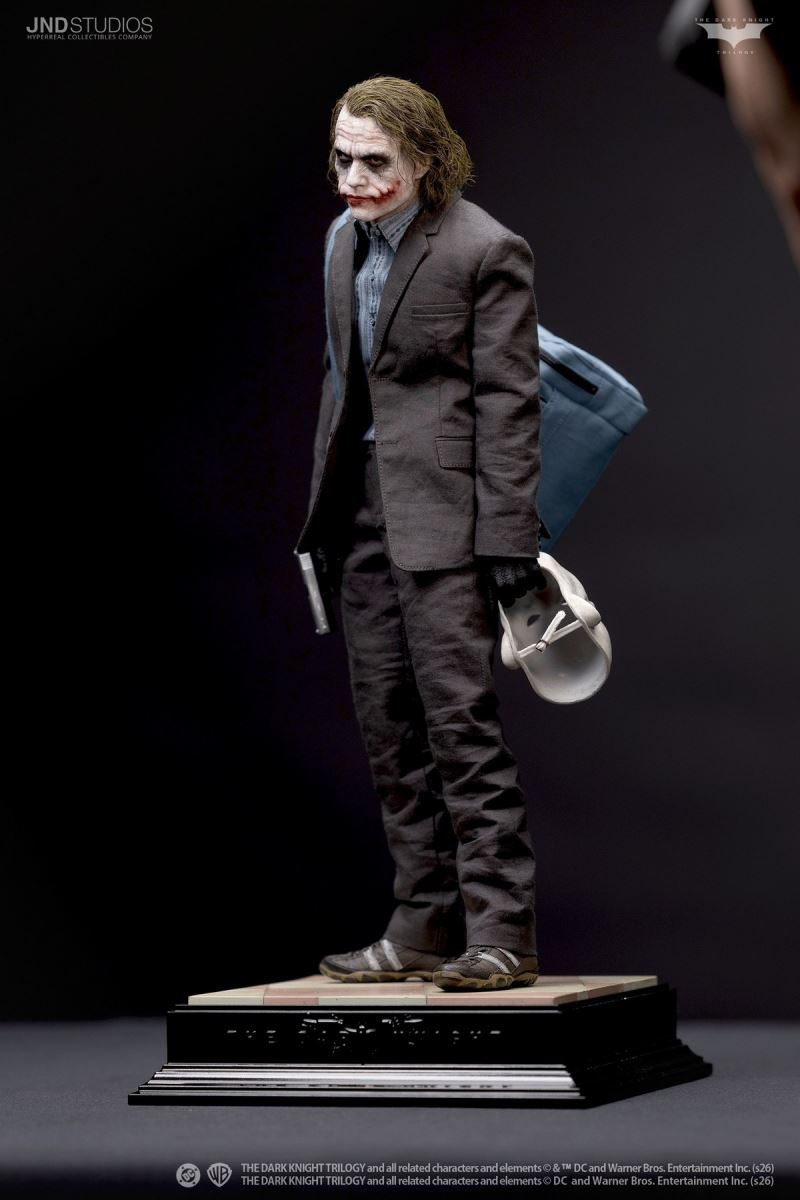 Batman: The Dark Knight - Joker (Bank Robber Edition) 1/6