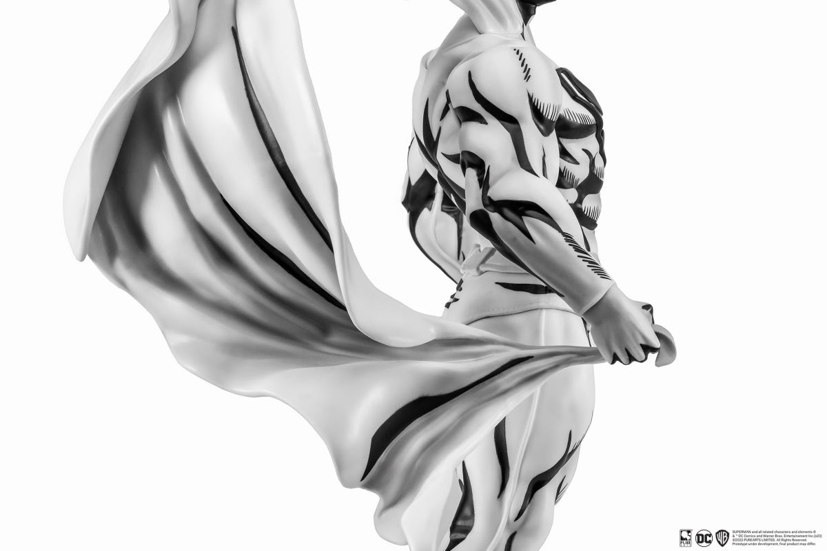 Superman Black & White Version (PX Exclusive)