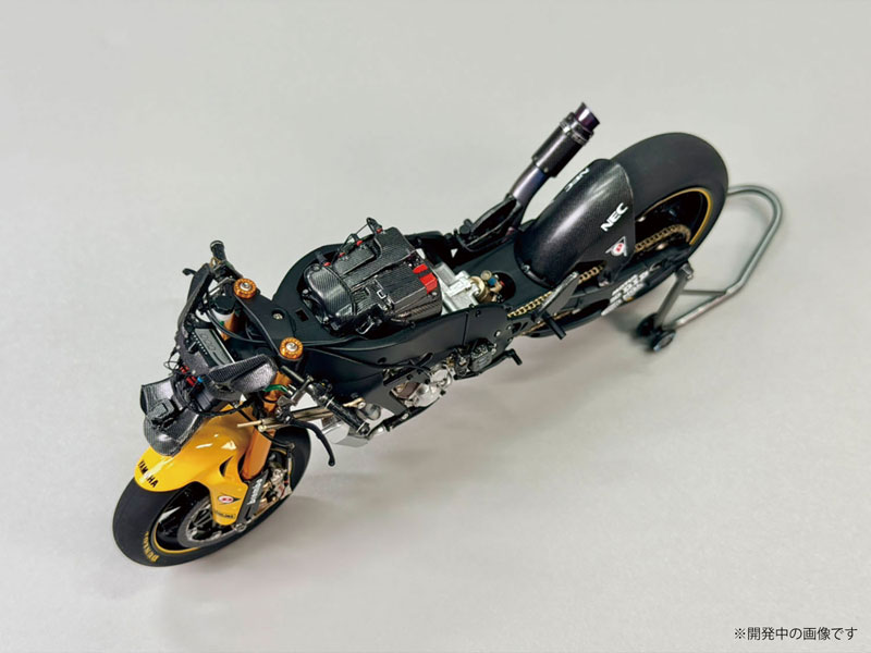 Yamaha YZR-M1 2007 Plastic Model 1/12