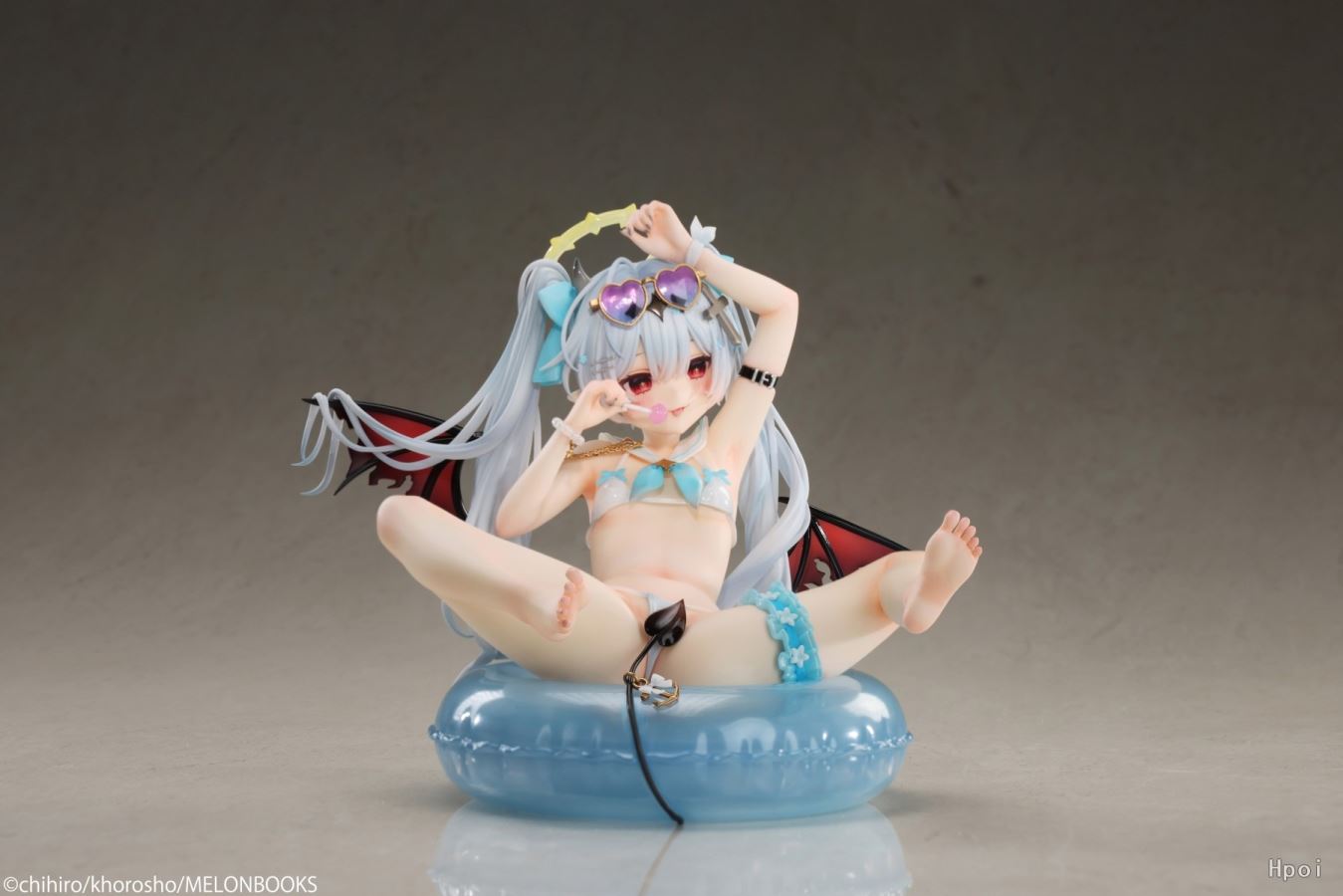 Silver-haired girl ~Floating Summer~ illustrated by Chihiro