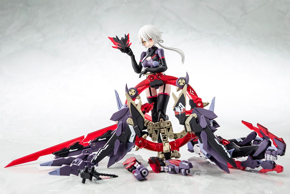 Megami Device Susanoo, the Imperial Priestess