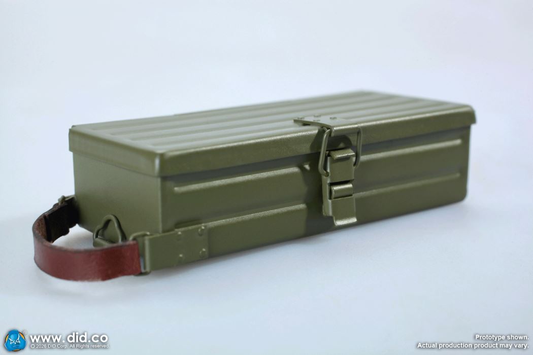 World War II Germany - ZB30 gunner Friedrich & Commander Vogel 1/6