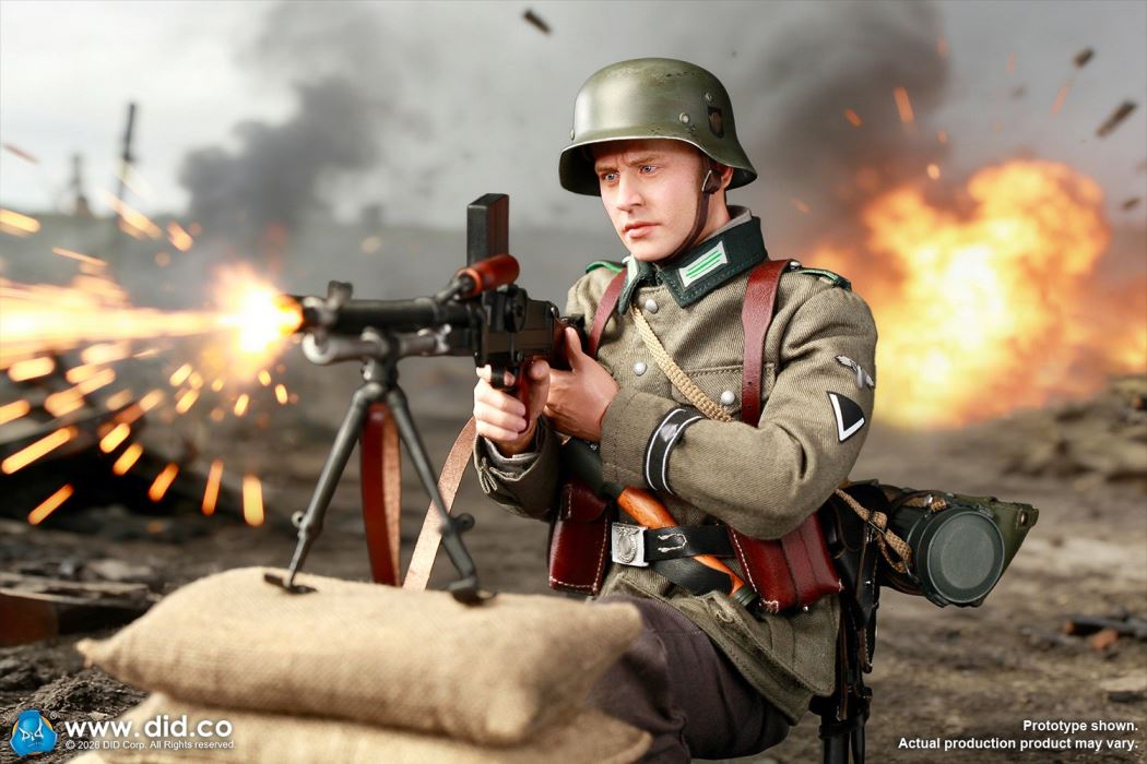 World War II Germany - ZB30 gunner Friedrich & Commander Vogel 1/6