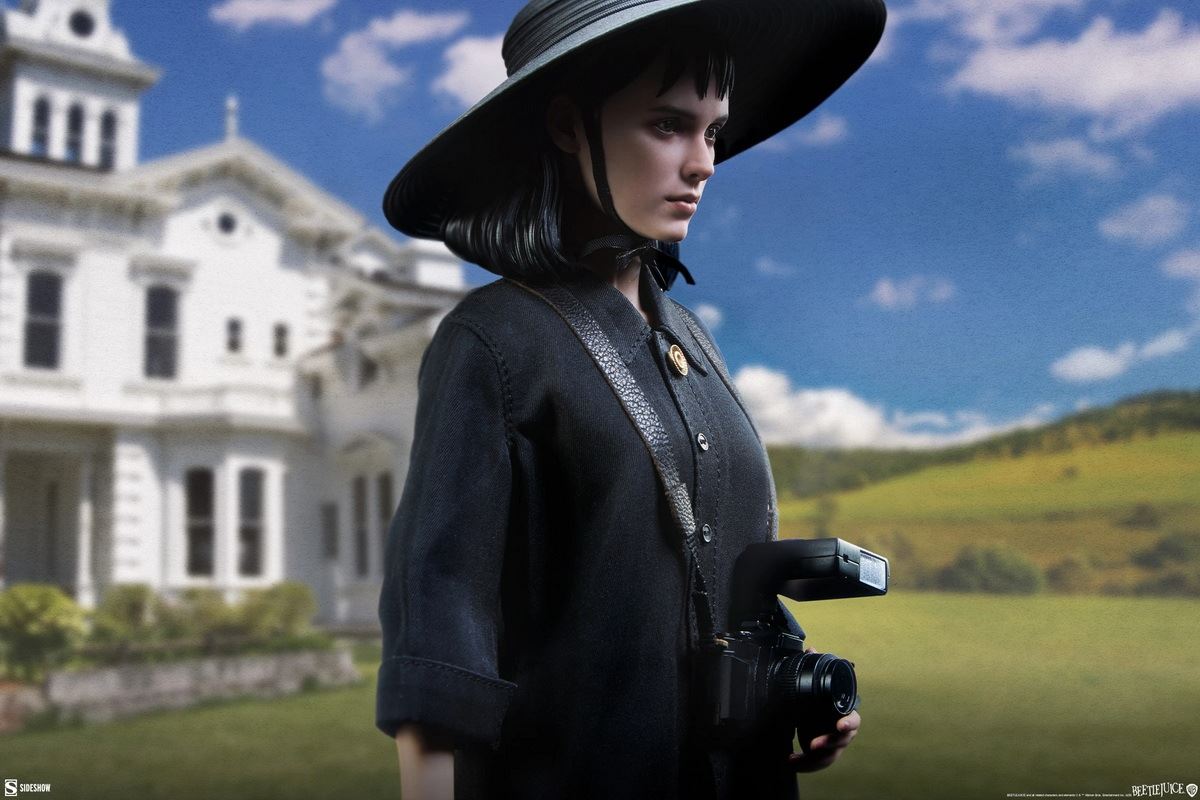 The Great Wizard of the Underworld/Beetlejuice - Lydia Deeze 1/6