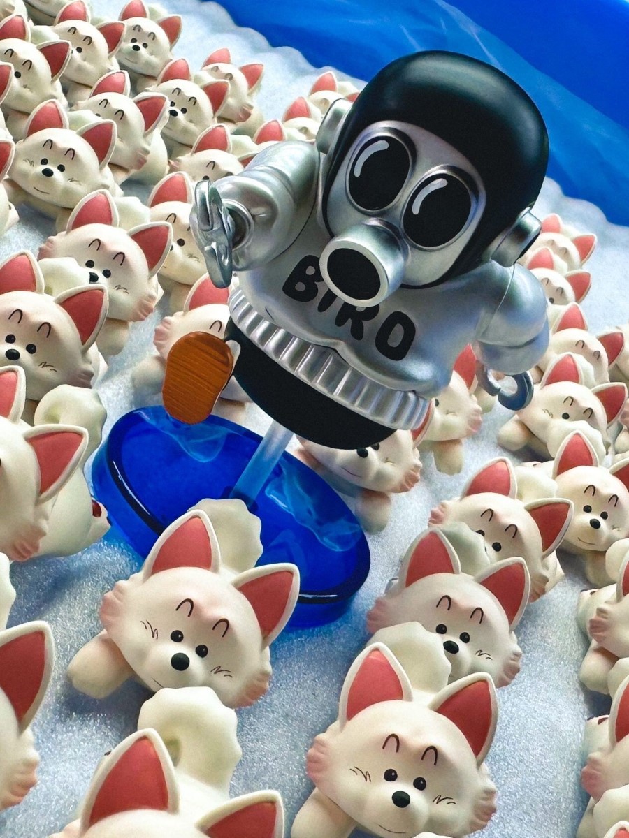 Walking Bird Mountain Akira