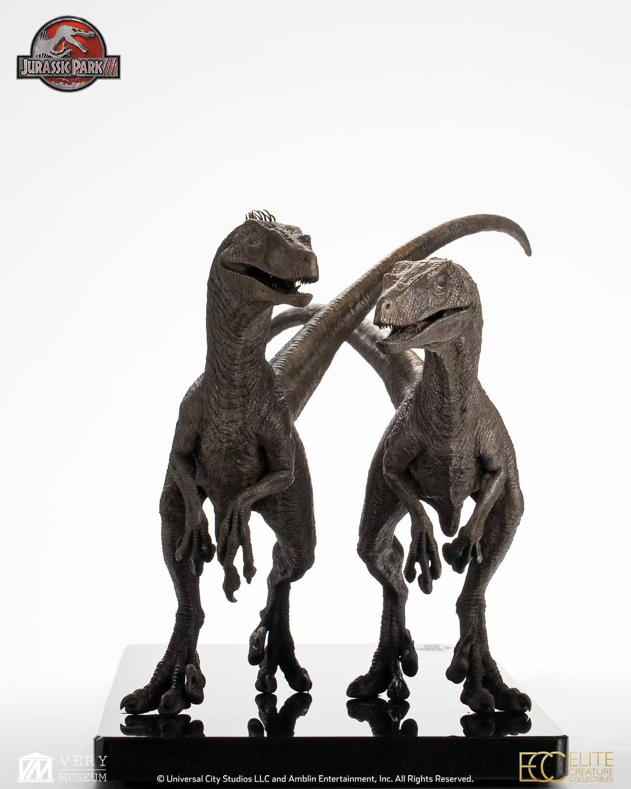 Velociraptors [Bronze] - Jurassic Park 3 1/8