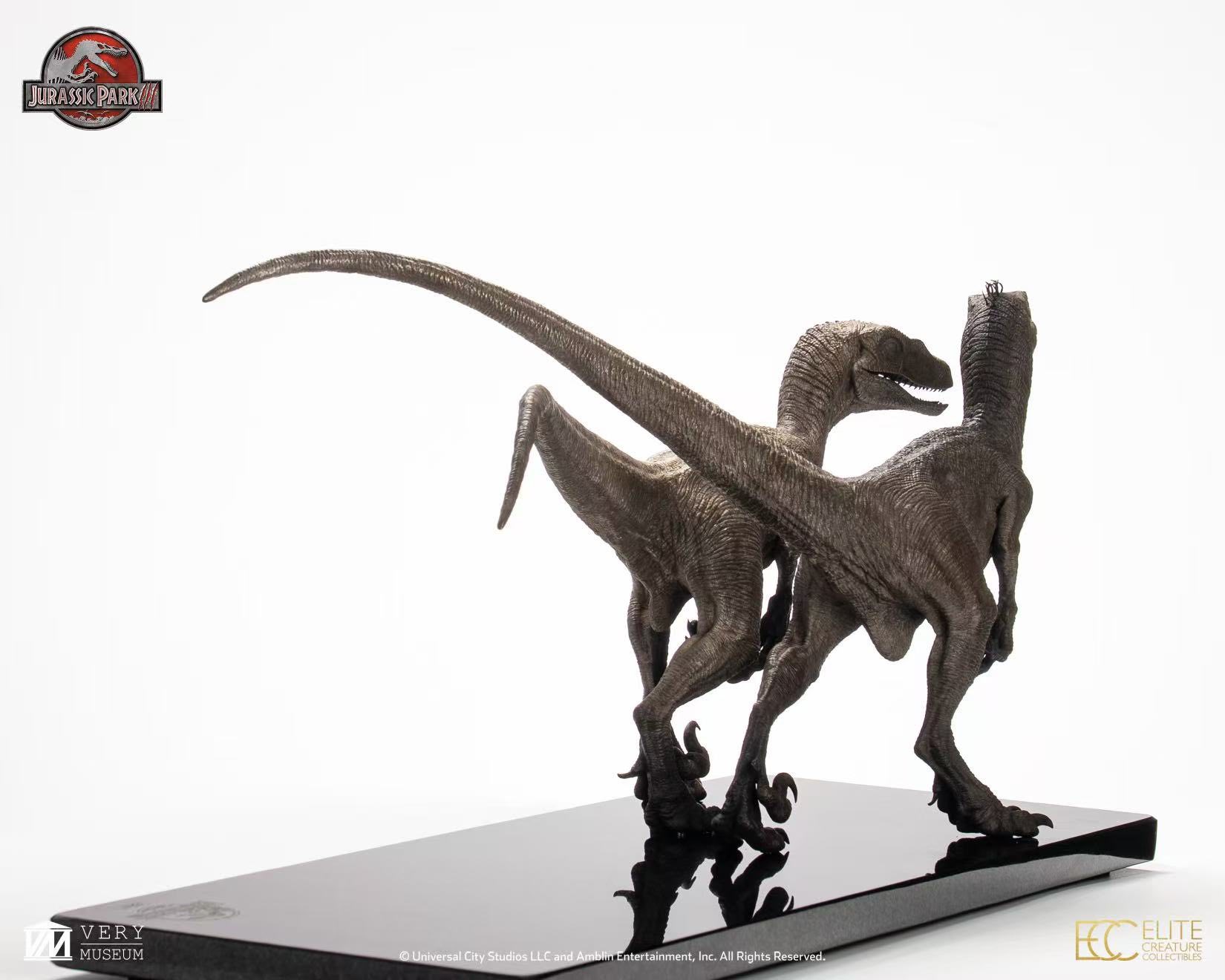 Velociraptors [Bronze] - Jurassic Park 3 1/8