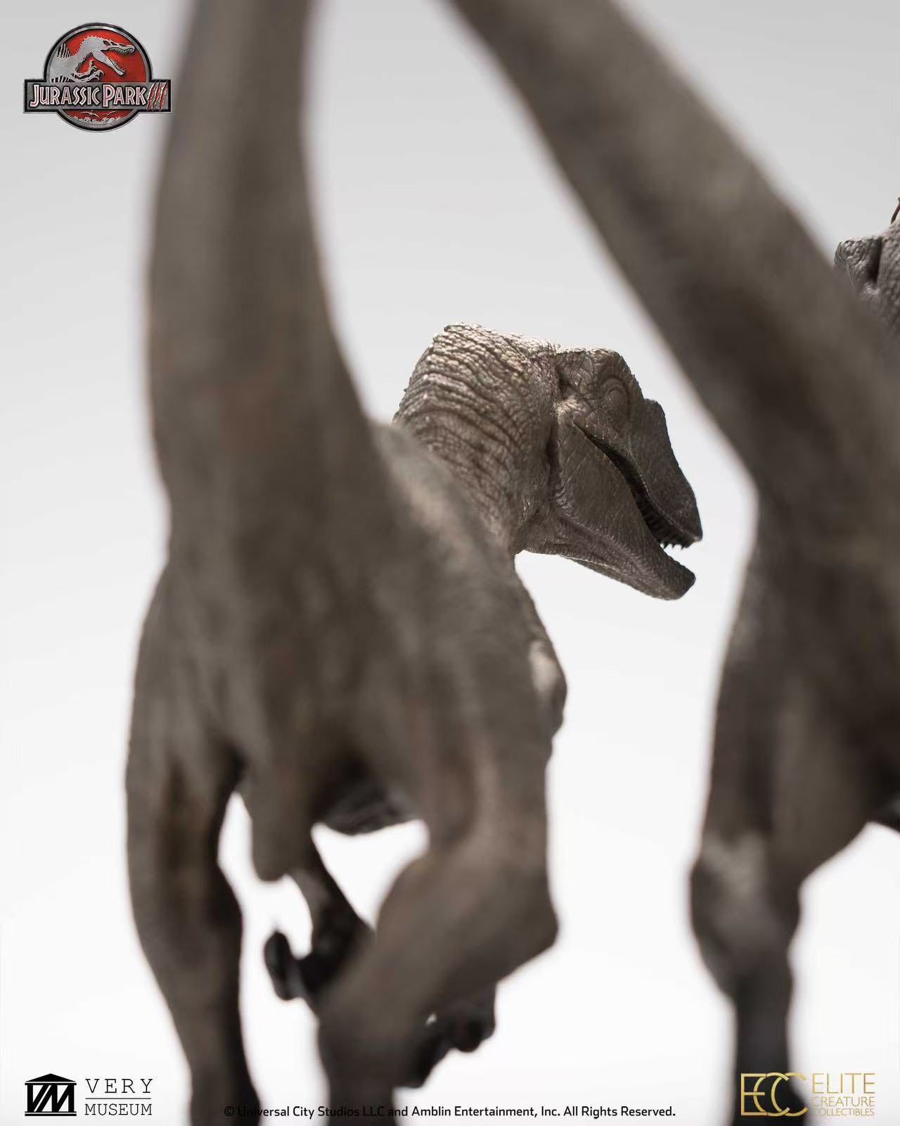 Velociraptors [Bronze] - Jurassic Park 3 1/8