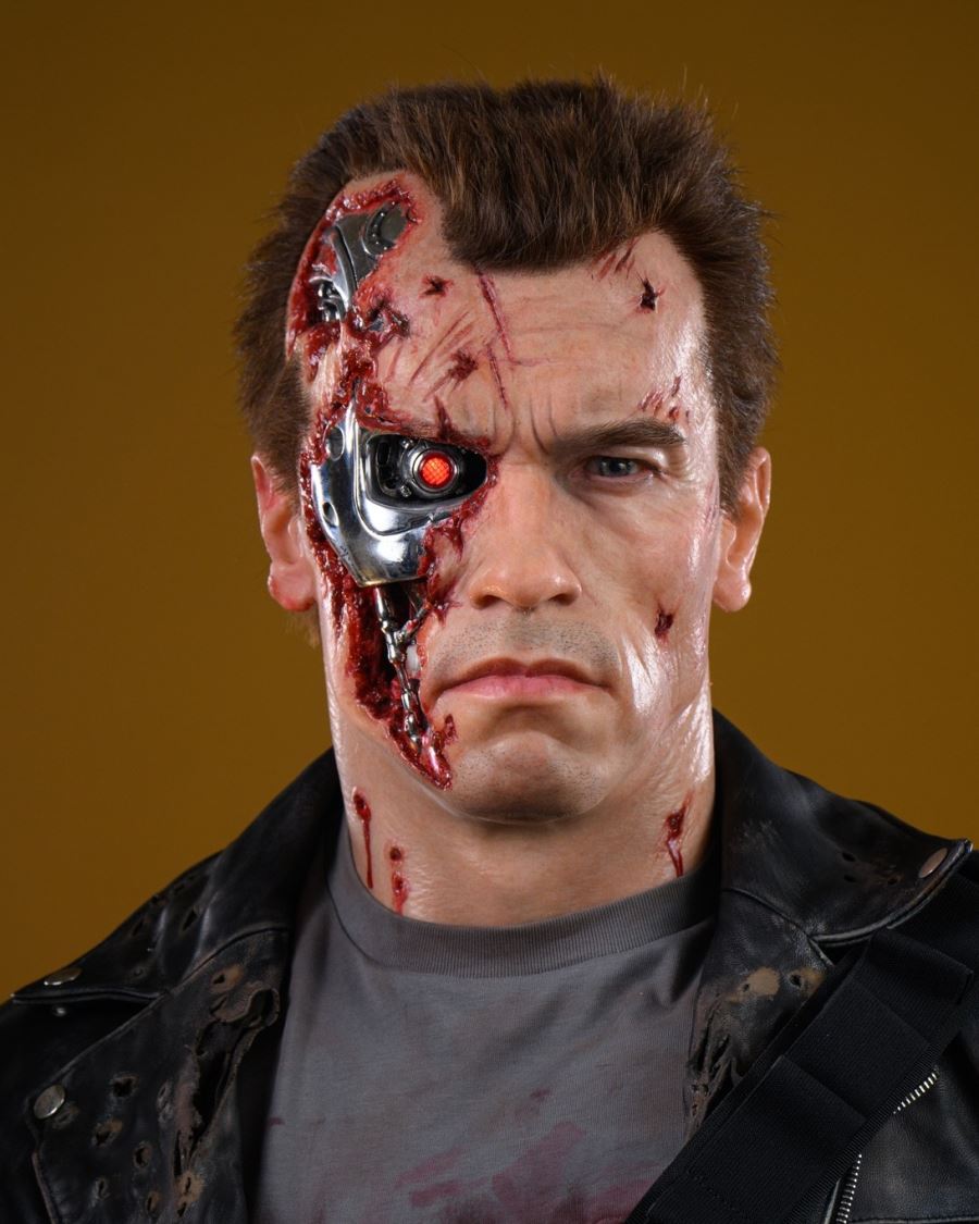Terminator T800 battle damage 1/1 life size statue