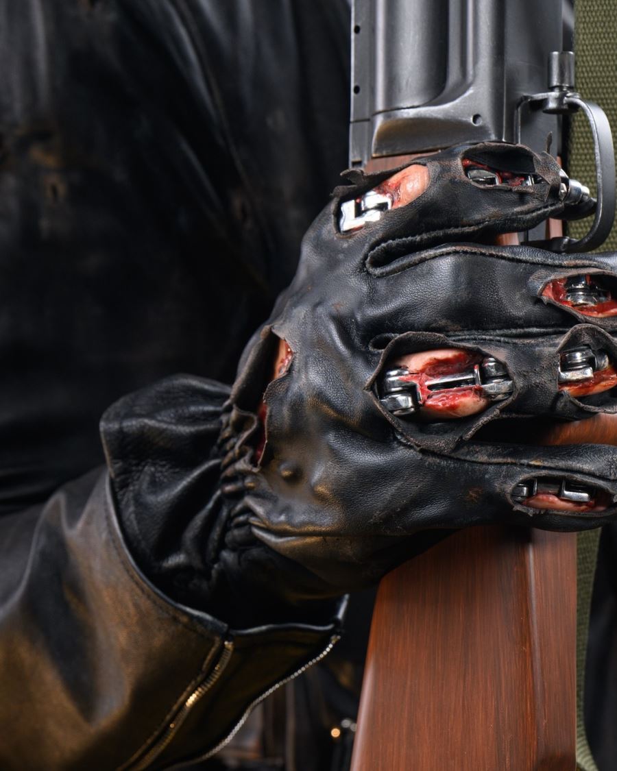 Terminator T800 battle damage 1/1 life size statue