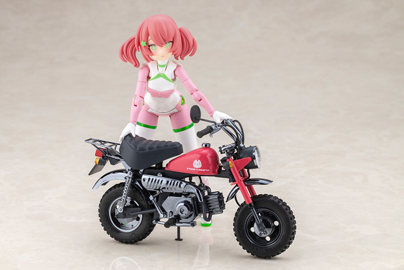 Megami Device PUNI MOFU Racing Mao with Honda Z50J-1 Monkey