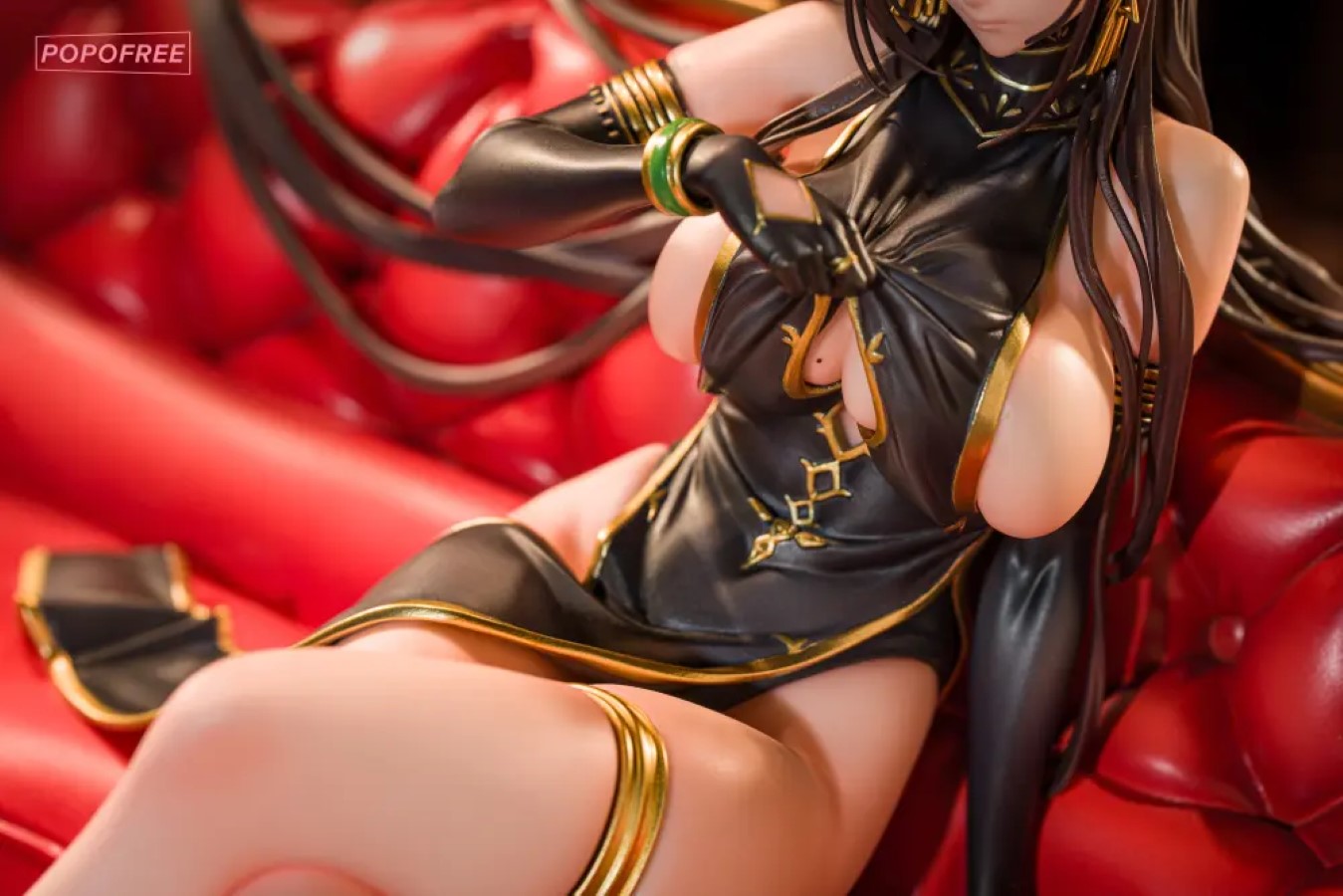 Lydia, the Demon World Executive