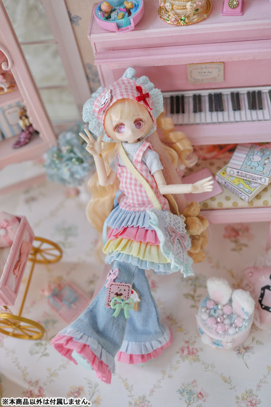 MomoTale Tales of Four Seasons Cafe BJD Doll