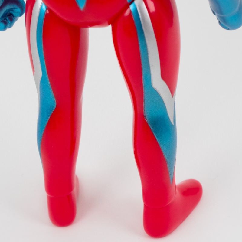 Bullmark Ultraman Zero (TSUBURAYA limited color) Ver.2