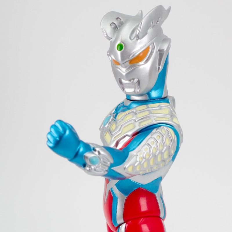 Bullmark Ultraman Zero (TSUBURAYA limited color) Ver.2